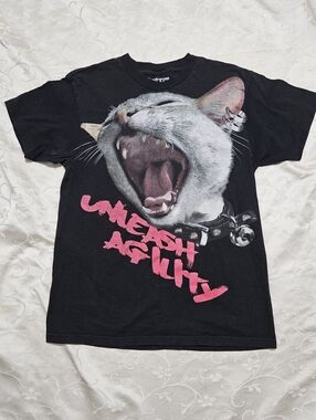 ⚠️Free Bundle Item- Hustle Gang Black Tee Punk Cat